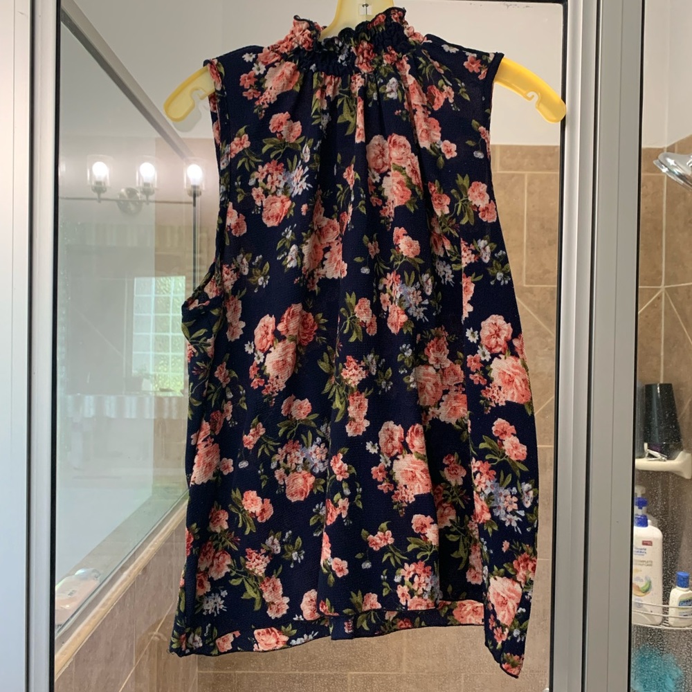 Floral top